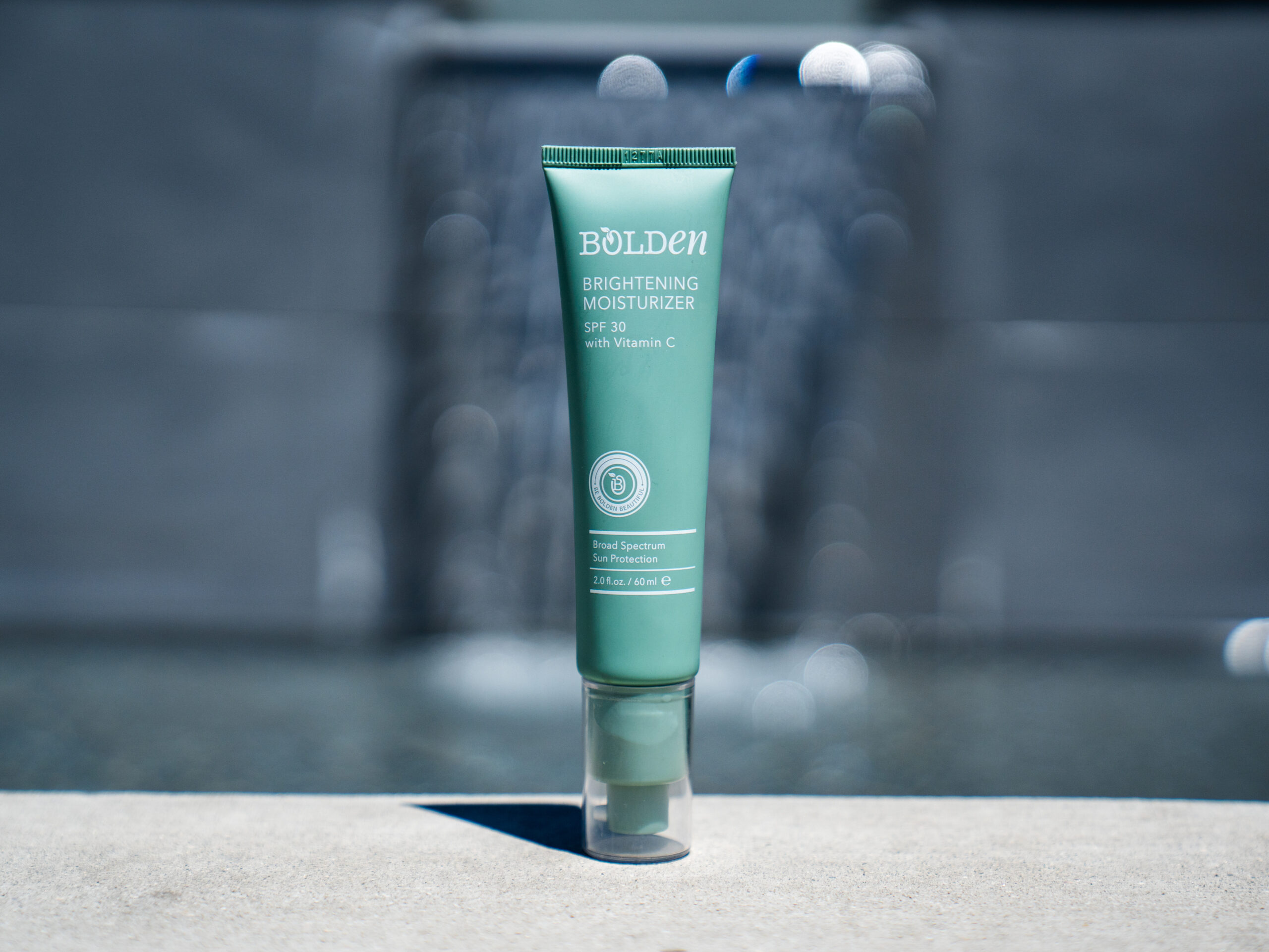 BOLDEN BRIGHTENING MOISTURIZER SPF 30 1. 0 FI 0Z 30ml - Image 5